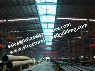 China El panel de bocadillo del EPS cubrió los edificios de acero prefabricados taller y vertiente proveedor