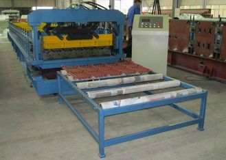 China Máquina de acero 6.5KW de la formación de hoja de la techumbre del panel de la teja y de pared de tejado proveedor