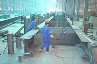 China Fabricación de acero industrial modular de los edificios según sus dibujos proveedor