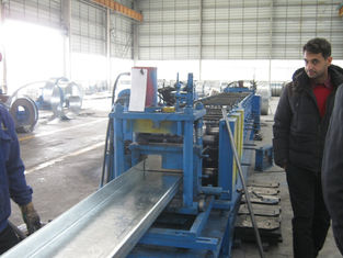 China Correas de acero galvanizadas de los equipos de edificio del acero estructural para todos los tamaños proveedor