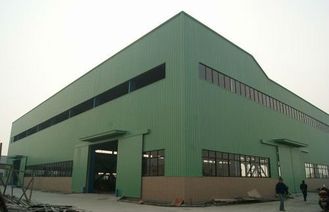 China edificios de acero industriales de la Pre-ingeniería con el tratamiento de la galvanización y de la pintura proveedor
