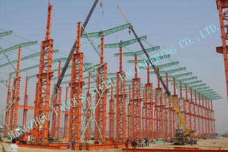 China Edificios con marco de acero industriales de ASTM, edificios del metal de Multipan de la casa prefabricada 75 x 120 proveedor