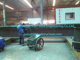China Fabricando edificios de acero comerciales pre dirigidos con H seccione los pilares/los haces proveedor