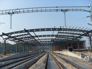 China Edificios del braguero del metal estructural del ferrocarril, pintura a prueba de herrumbre con 2-4 capas proveedor