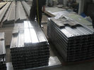China Correas de acero galvanizadas del edificio de marco de acero para la hoja del tejado de la ayuda fábrica