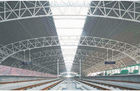 China Edificios de acero industriales modernos prefabricados, braguero del tubo del ferrocarril del palmo ancho fábrica