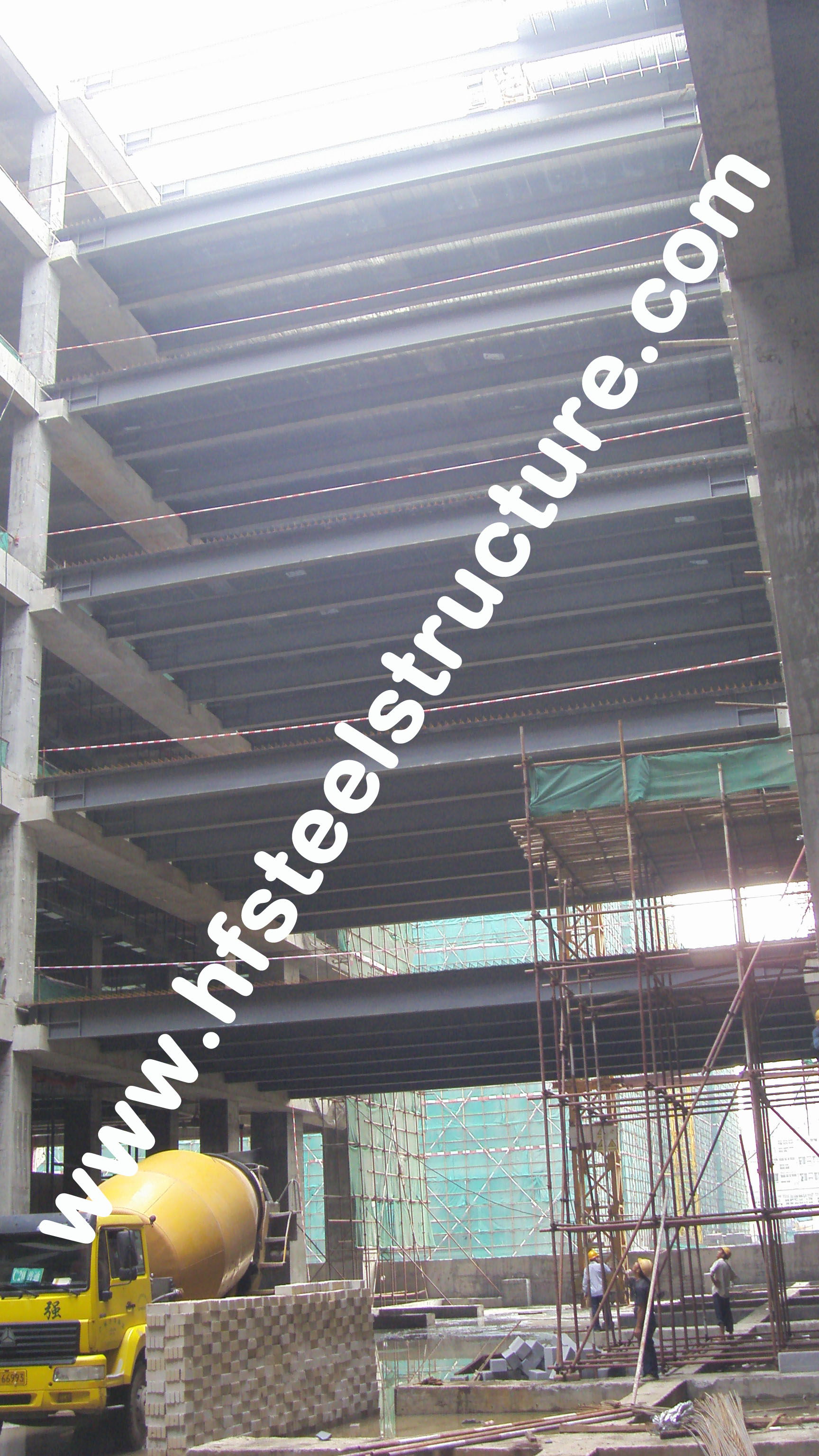 Edificios de acero comerciales galvanizados Designe modulares prefabricados con acero en frío