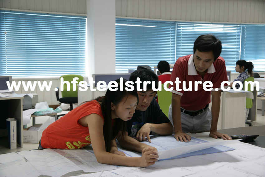 Ayudas estructurales de las fabricaciones prefabricadas del acero estructural del hangar y de la vertiente